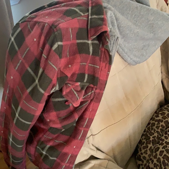 ✨ 3/$20 Shacket - Picture 2 of 4